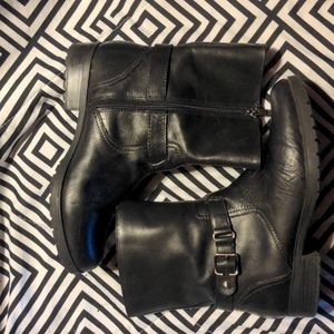 Anne Klein leather boots